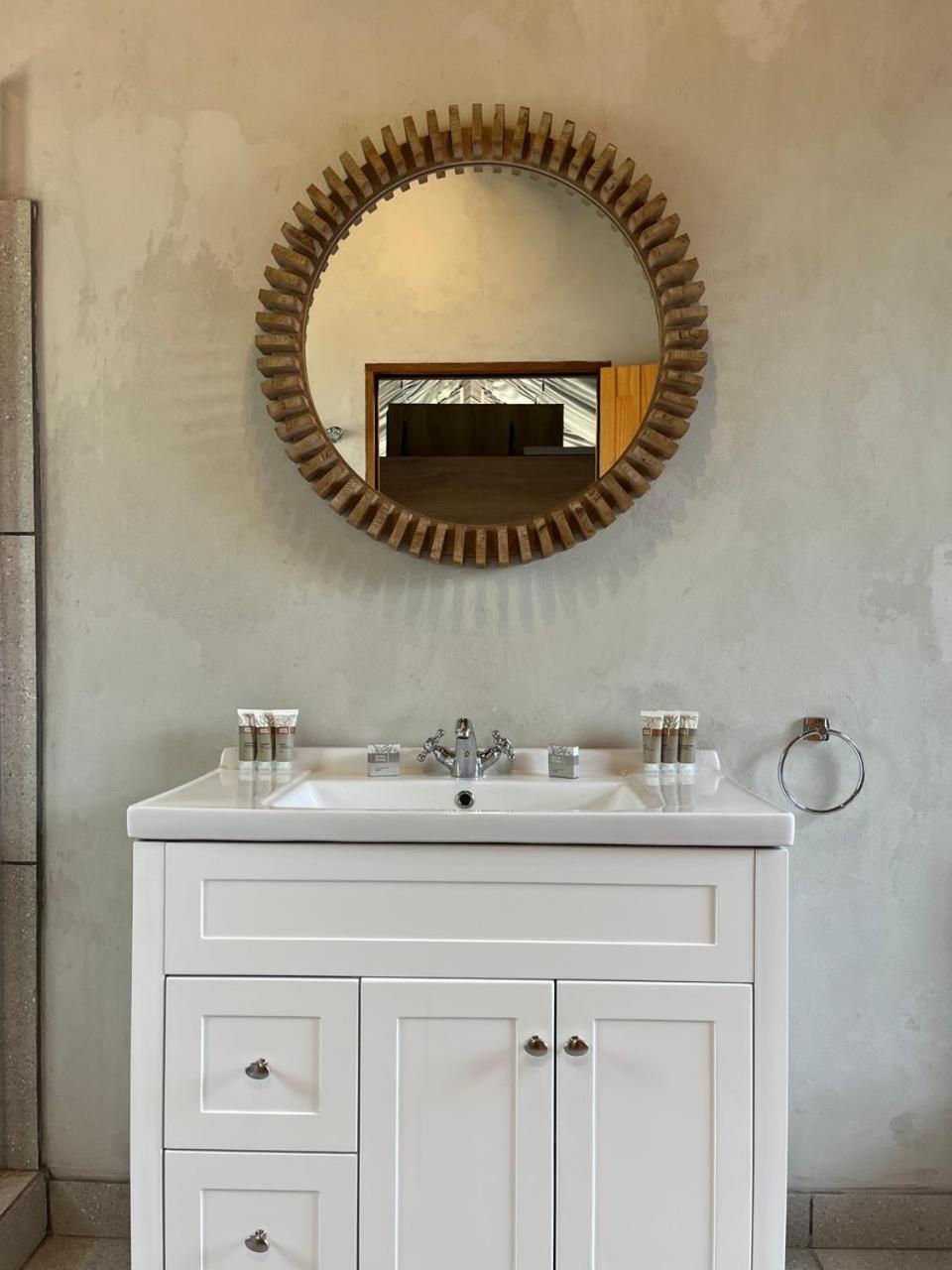 Langa Langa Safari Camp Villa Huntingdon Bagian luar foto