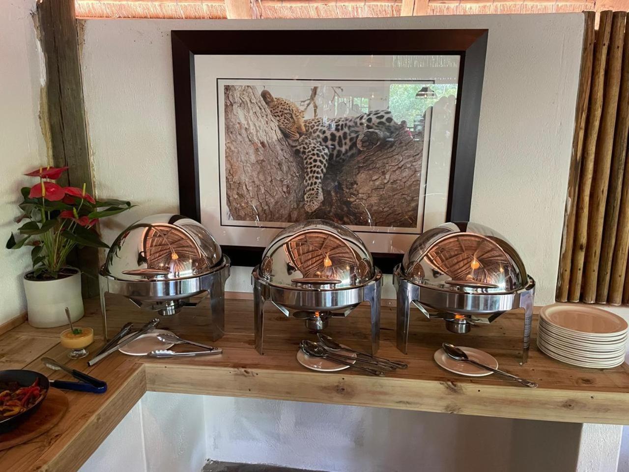 Langa Langa Safari Camp Villa Huntingdon Bagian luar foto