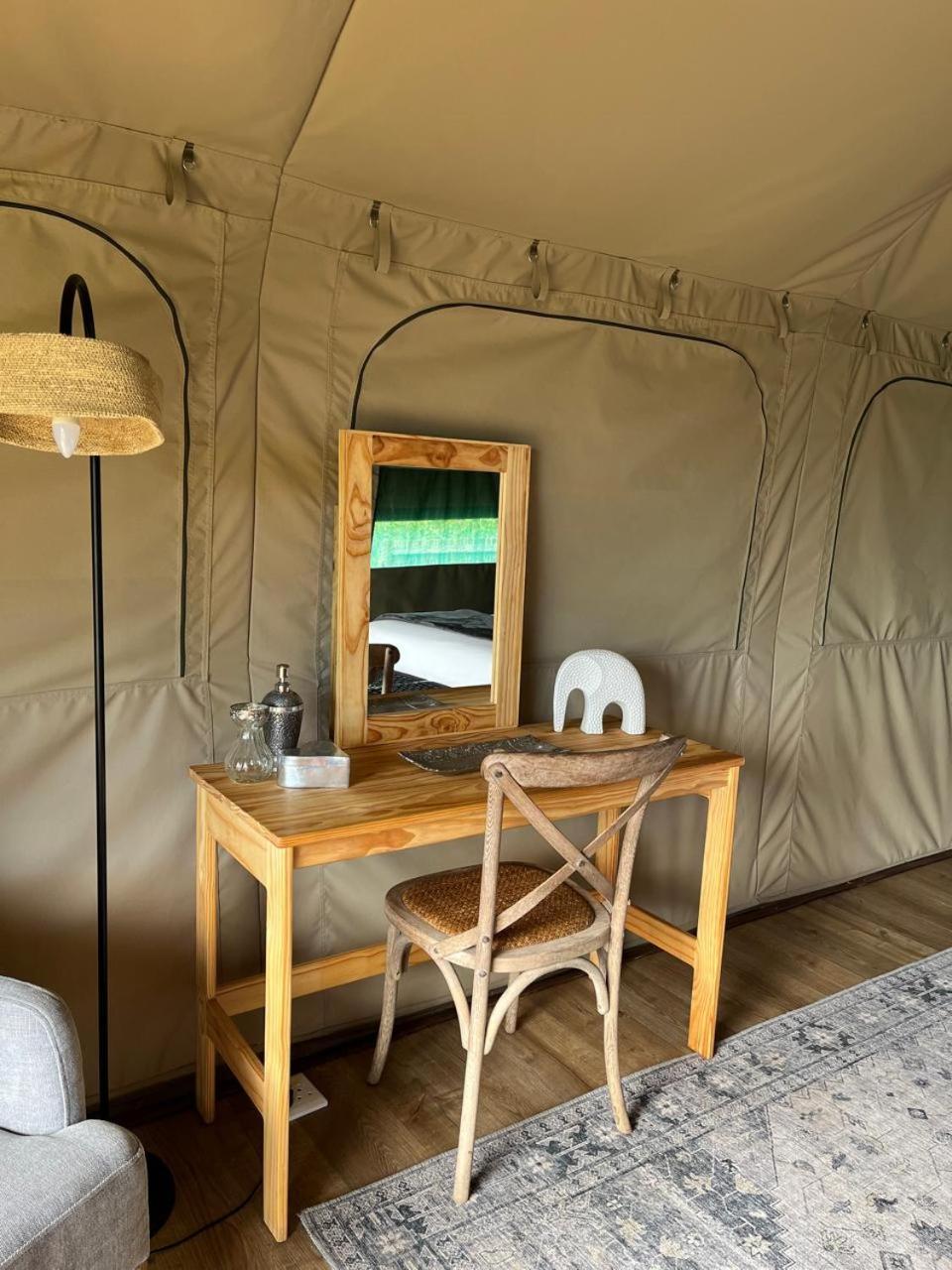 Langa Langa Safari Camp Villa Huntingdon Bagian luar foto